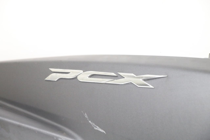 photo de REAR RIGHT PANEL HONDA PCX (JF57/JF64) 125 (2014 - 2018) - Alternative perspective