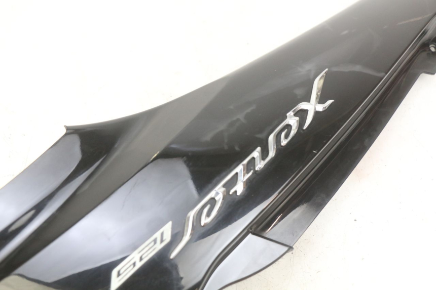 photo de RIGHT REAR SIDE PANEL YAMAHA HW XENTER 125 (2011 - 2017) - Checked used part