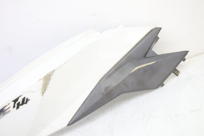 photo de RIGHT REAR SIDE PANEL SYM JET 14 4T 50 (2018 - 2022) - Technical close-up