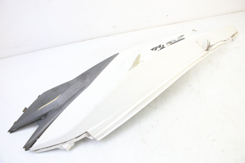 photo de RIGHT REAR SIDE PANEL SYM JET 14 4T 50 (2018 - 2022) - Fixing points details