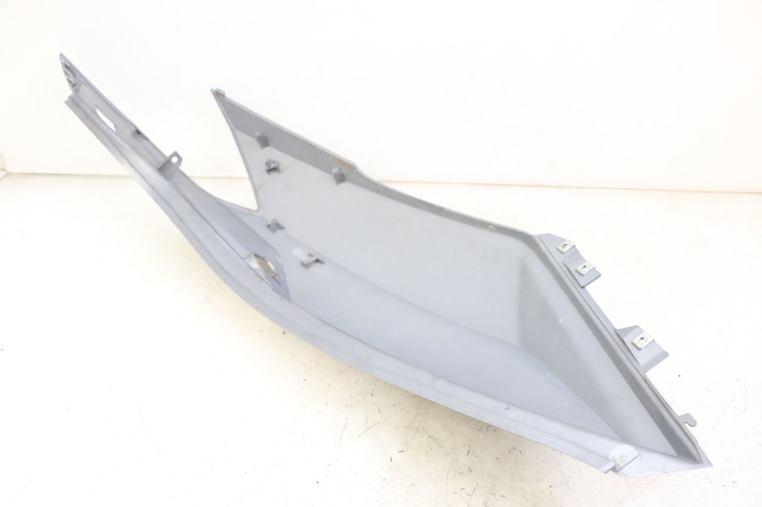 photo de REAR RIGHT PANEL SYM JOYMAX 125 (2010 - 2017) - Component detail