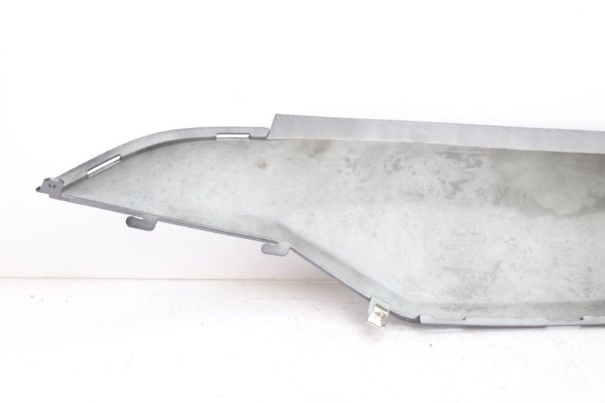 photo de REAR RIGHT PANEL RIDE JUMP 2T 50 (2012 - 2017) - Fixing points details