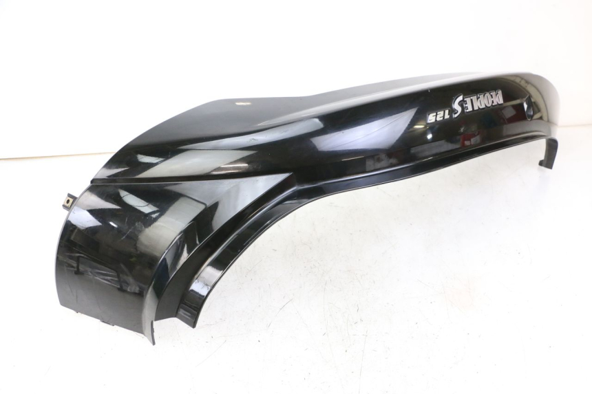 photo de REAR RIGHT PANEL KYMCO PEOPLE S 125 (2000 - 2008) - Distinctive features