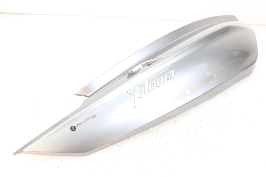 photo de RIGHT REAR SIDE PANEL KYMCO X-TOWN XTOWN 125 (2016 - 2021) - Additional view of the item