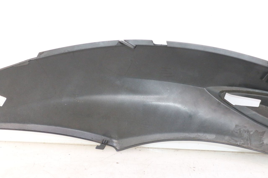 photo de REAR RIGHT PANEL PIAGGIO LIBERTY IGET 4T 50 (2021 - 2025) - Surface and material condition