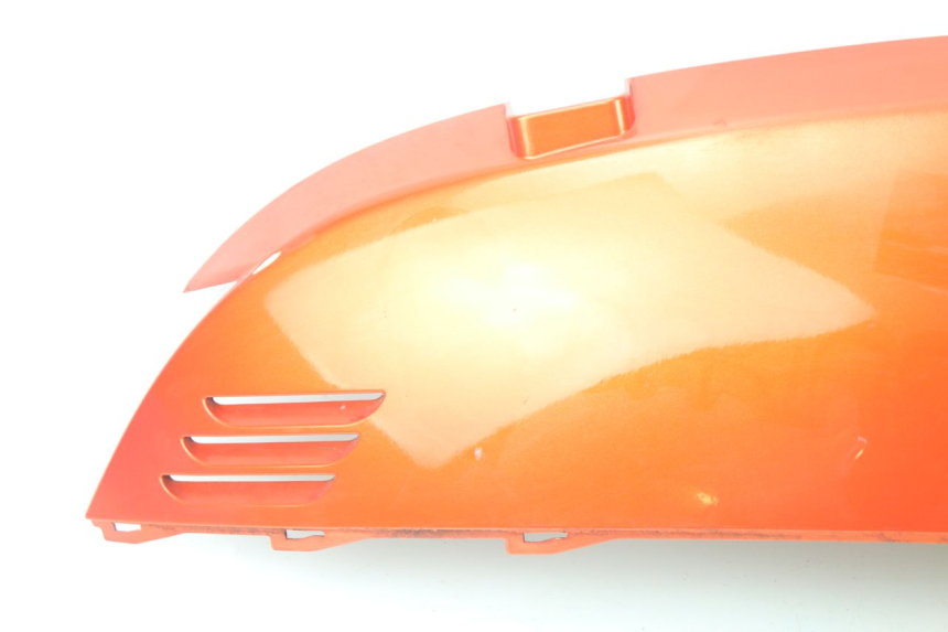 photo de RIGHT REAR SIDE PANEL KYMCO LIKE 125 (2009 - 2016) - High-resolution close-up