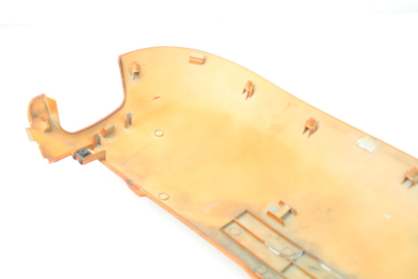 photo de RIGHT REAR SIDE PANEL KYMCO LIKE 125 (2009 - 2016) - Technical close-up
