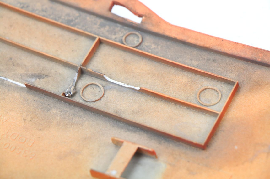 photo de RIGHT REAR SIDE PANEL KYMCO LIKE 125 (2009 - 2016) - Fixing points details