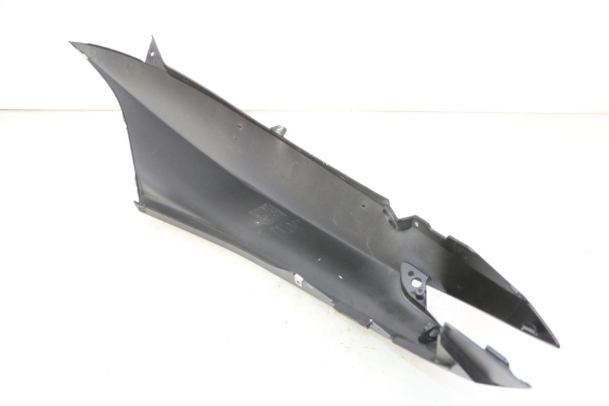 photo de REAR RIGHT PANEL PIAGGIO MP3 HPE 310 (2024 - 2025) - Alternative perspective