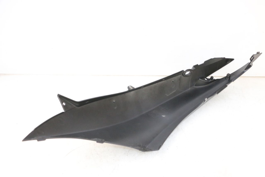 photo de REAR RIGHT PANEL PIAGGIO MP3 HPE 300 (2019 - 2026) - Zoom on usage condition