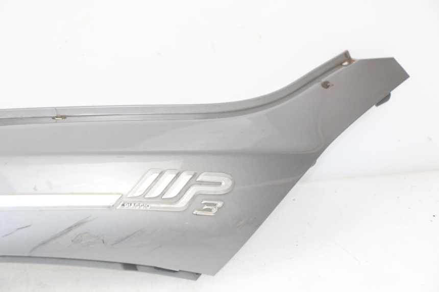 photo de REAR RIGHT PANEL PIAGGIO MP3 LT 400 (2007 - 2012) - Markings and original references