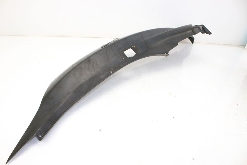 photo de RIGHT REAR SIDE PANEL PIAGGIO MP3 LT 300 (2010 - 2016) - Technical close-up