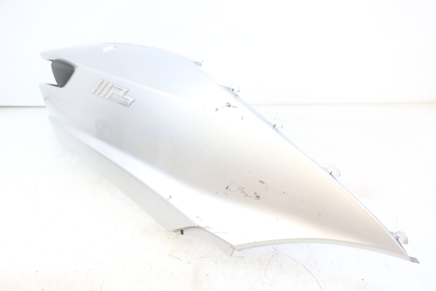 photo de RIGHT REAR SIDE PANEL PIAGGIO MP3 500 (2014 - 2017) - Technical close-up