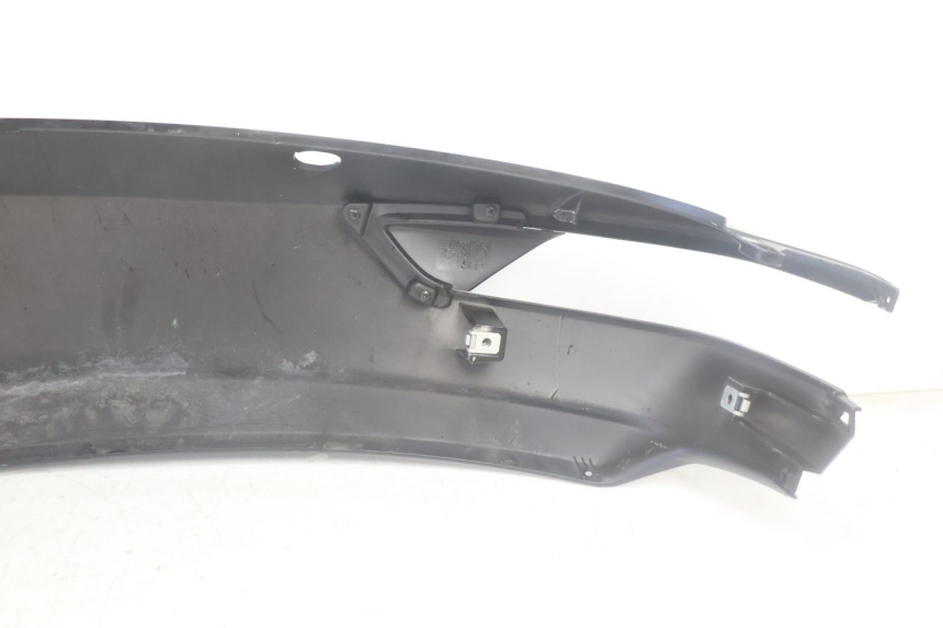 photo de REAR RIGHT PANEL PIAGGIO MP3 500 (2016 - 2018) - Component zoom