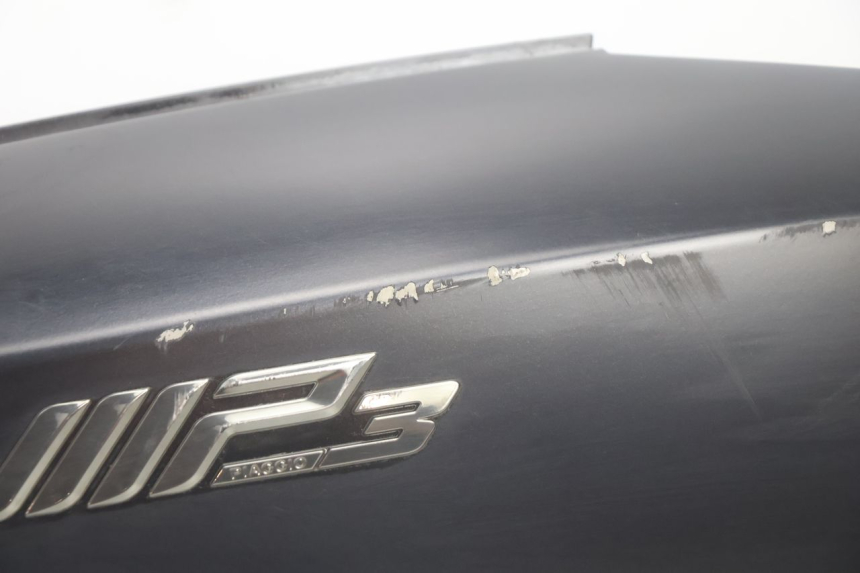 photo de REAR RIGHT PANEL PIAGGIO MP3 500 (2016 - 2018) - Technical close-up