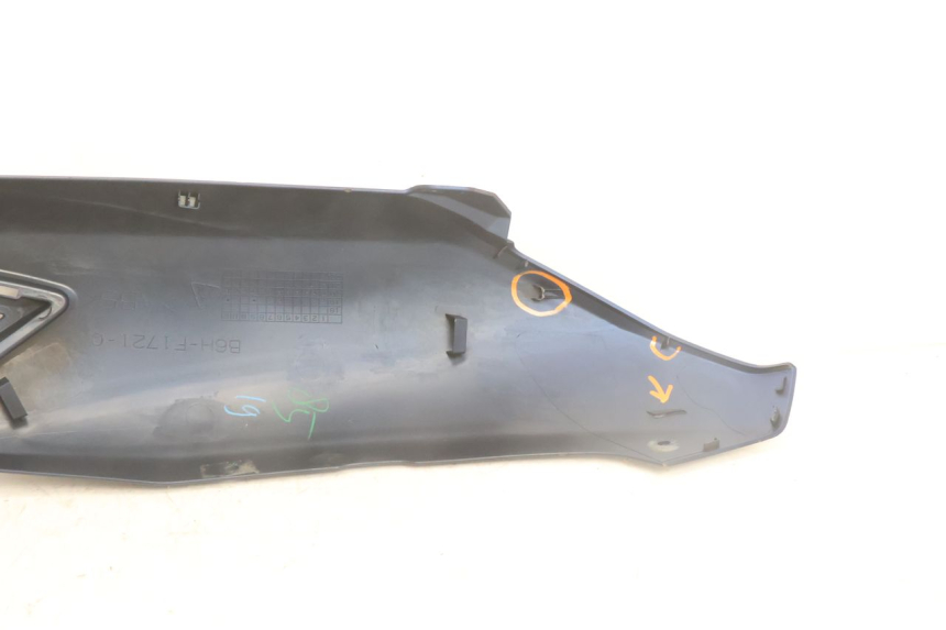 photo de REAR RIGHT PANEL YAMAHA N-MAX NMAX 125 (2021 - 2024) - Additional view of the item