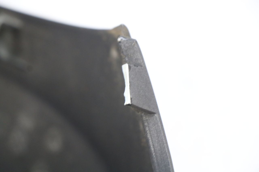 photo de RIGHT REAR SIDE PANEL GILERA NEXUS 125 (2009 - 2013) - Technical close-up