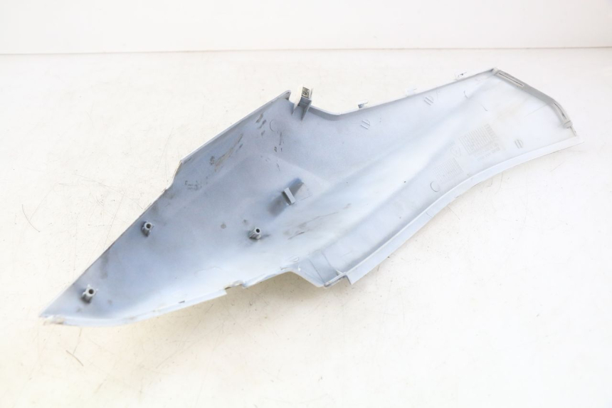 photo de RIGHT REAR SIDE PANEL SYM ORBIT 2 4T 50 (2018 - 2022) - Alternative perspective