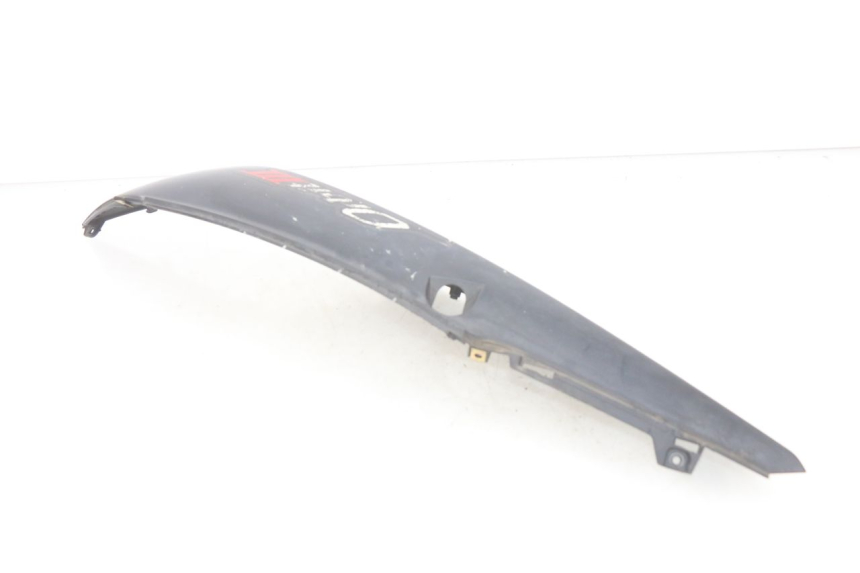 photo de RIGHT REAR SIDE PANEL SYM ORBIT III 3 4T 50 (2018 - 2021) - Surface and material condition
