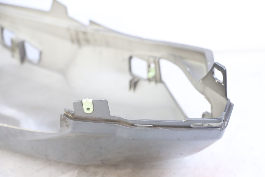 photo de RIGHT REAR SIDE PANEL PEUGEOT SATELIS 125 (2010 - 2012) - Zoom on usage condition