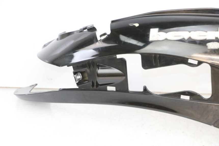 photo de REAR RIGHT PANEL PIAGGIO BEVERLY 125 (1998 - 2005) - Additional view of the item