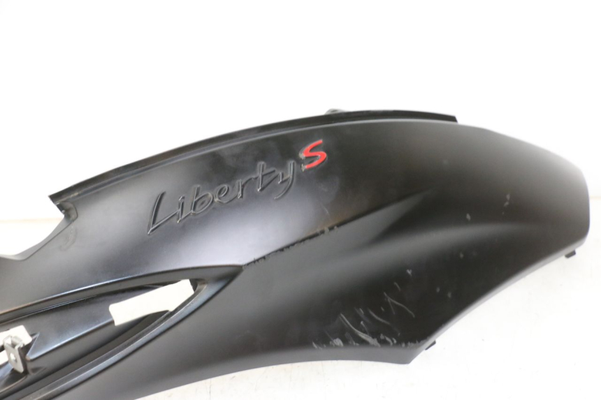 photo de REAR RIGHT PANEL PIAGGIO LIBERTY IGET 4T 50 (2021 - 2025) - Fixing points details