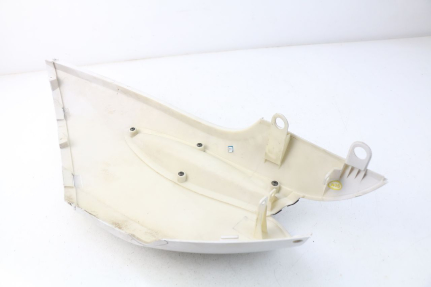 photo de REAR RIGHT PANEL KEEWAY PIXEL 50 (2008 - 2011) - Fixing points details