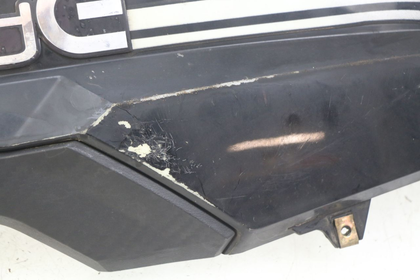 photo de RIGHT REAR SIDE PANEL RED ELECTRIC RED E PRO 1 (2017 - 2019) - Fixing points details