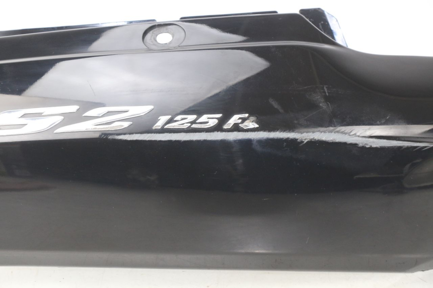 photo de RIGHT REAR SIDE PANEL DAELIM S2 FI 125 (2008 - 2017) - Markings and original references