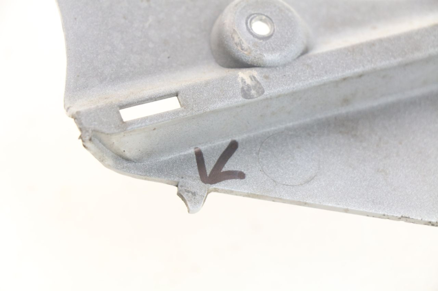 photo de RIGHT REAR SIDE PANEL DAELIM S3 125 (2010 - 2017) - Product overview