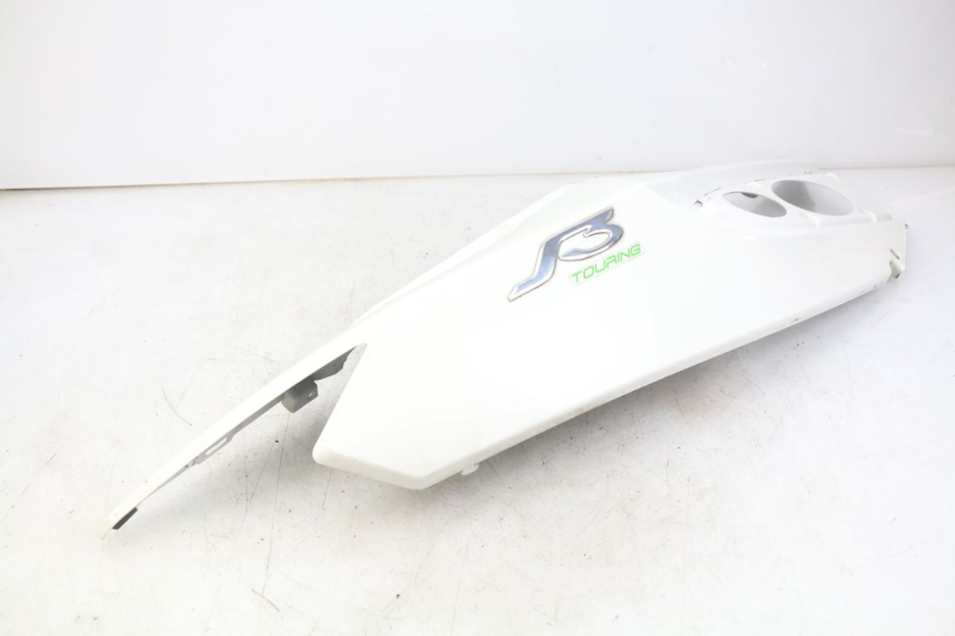 photo de RIGHT REAR SIDE PANEL DAELIM S3 125 (2010 - 2017) - Additional view of the item
