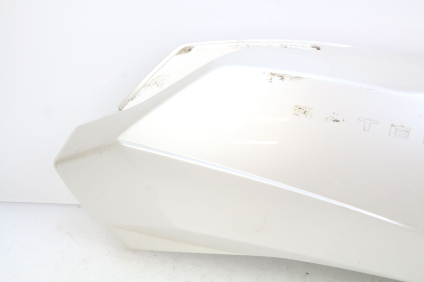 photo de RIGHT REAR SIDE PANEL PEUGEOT SATELIS 125 (2010 - 2012) - Distinctive features