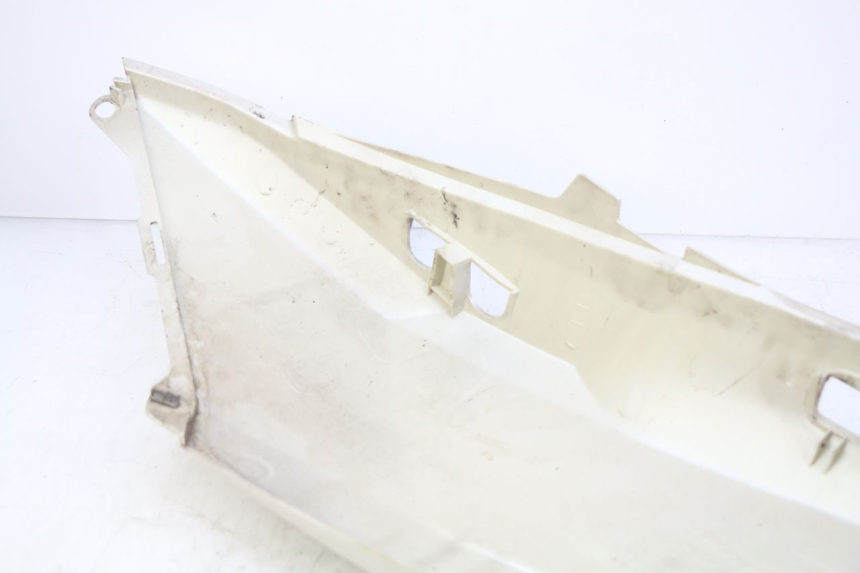 photo de RIGHT REAR SIDE PANEL PEUGEOT SATELIS 125 (2010 - 2012) - Alternative perspective