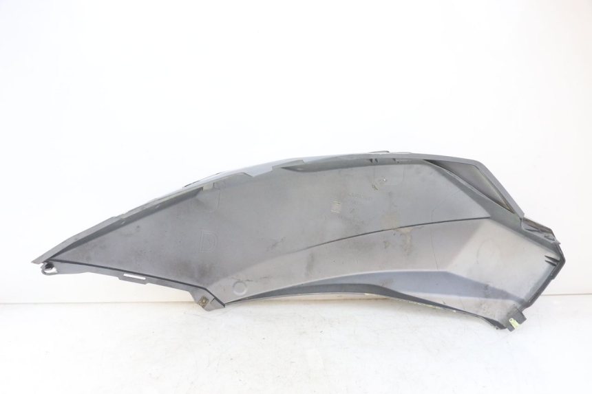 photo de RIGHT REAR SIDE PANEL PEUGEOT SATELIS 125 (2006 - 2009) - Product overview