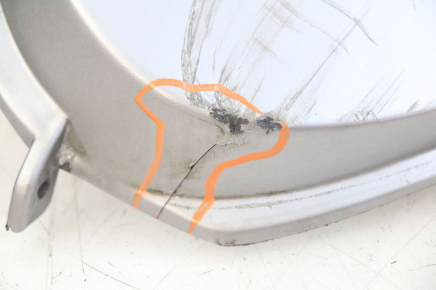 photo de RIGHT REAR SIDE PANEL APRILIA SCARABEO LIGHT 125 (2007 - 2011) - Markings and original references