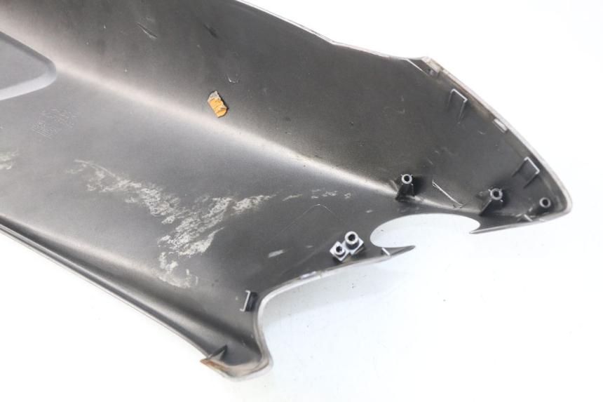 photo de REAR RIGHT PANEL MBK SKYLINER 125 (2004 - 2007) - Technical close-up