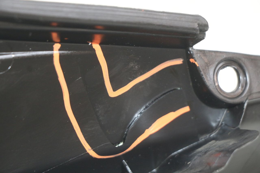 photo de RIGHT REAR SIDE PANEL SHERCO SM-R 50 (2018 - 2021) - Zoom on usage condition