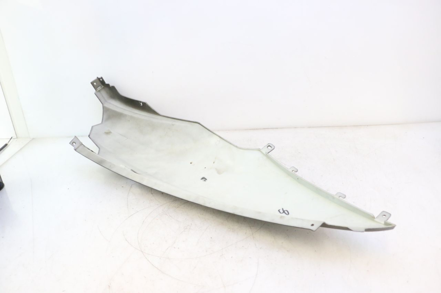 photo de REAR RIGHT PANEL RAZZO STEED 125 (2012 - 2018) - Component detail