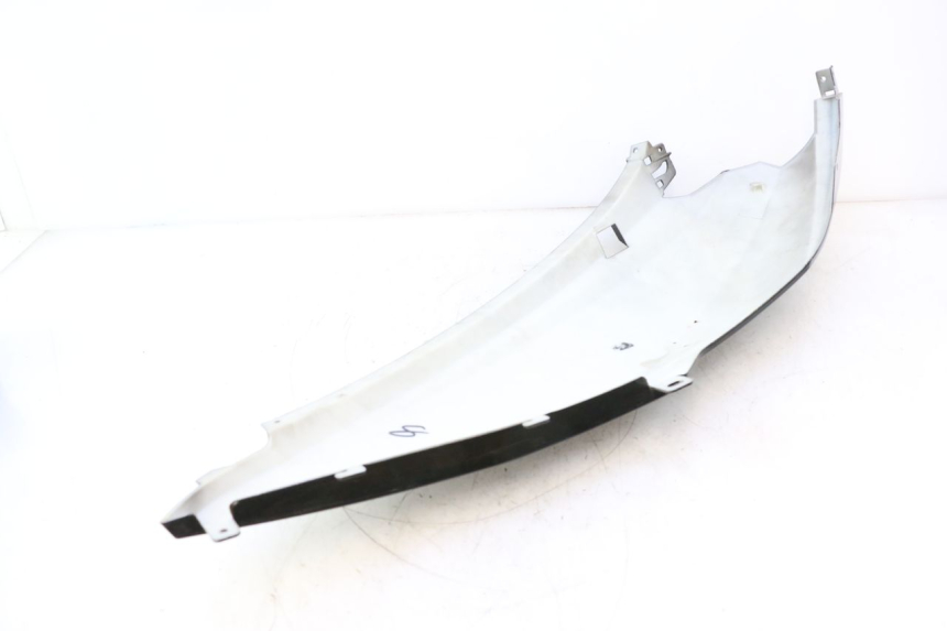 photo de REAR RIGHT PANEL RAZZO STEED 125 (2012 - 2018) - Zoom on usage condition