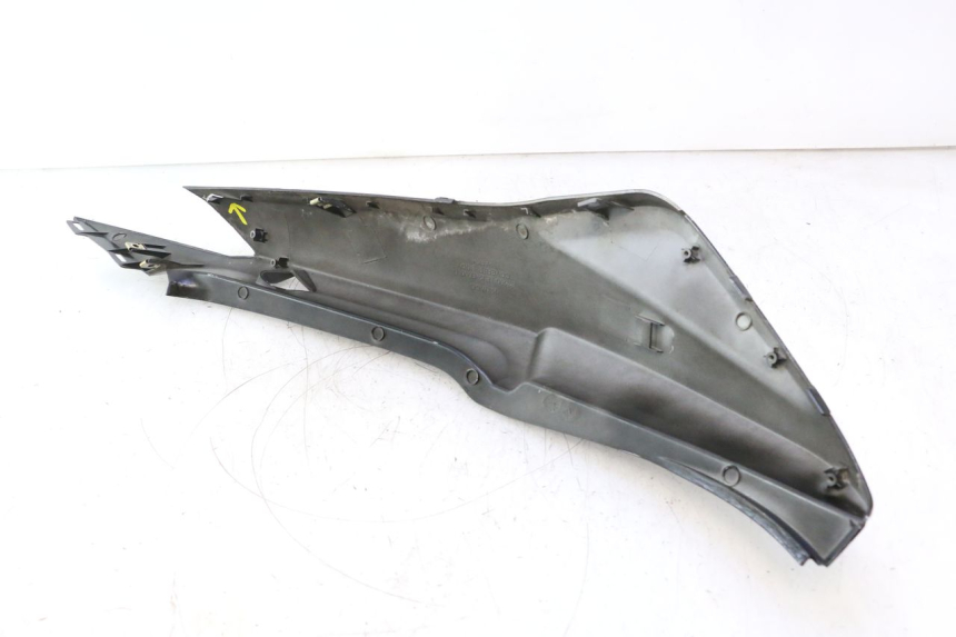 photo de REAR RIGHT PANEL KYMCO SUPER 8 2T 50 (2007 - 2013) - Distinctive features