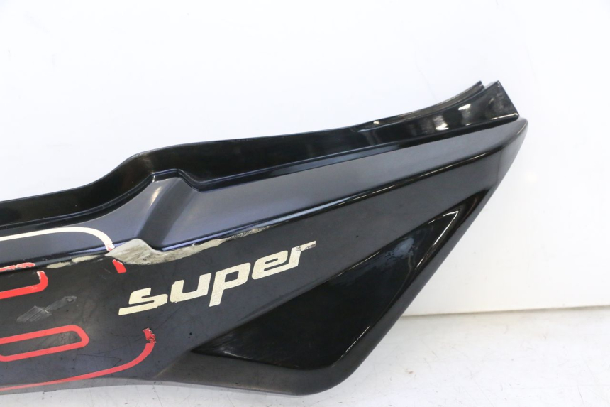 photo de REAR RIGHT PANEL KYMCO SUPER 8 2T 50 (2007 - 2013) - Alternative perspective