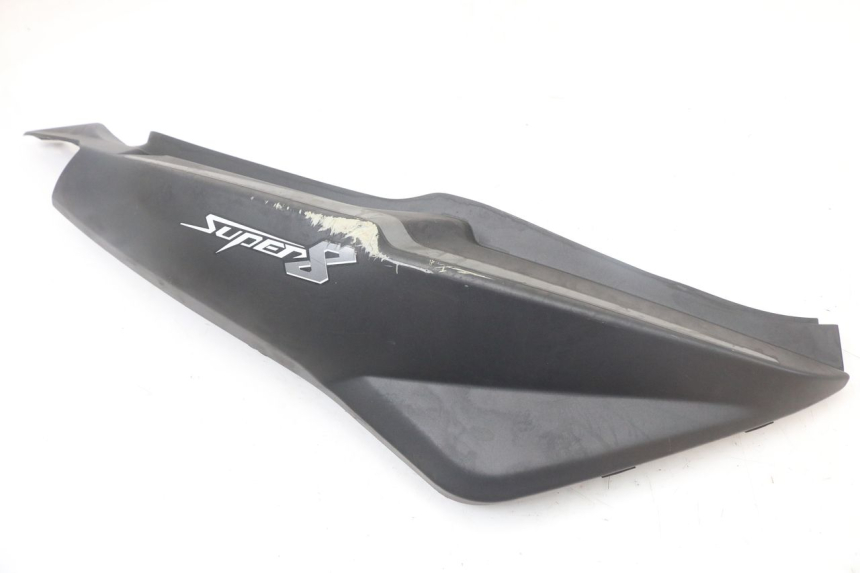 photo de REAR RIGHT PANEL KYMCO SUPER 8 4T 50 (2018 - 2020) - Component detail