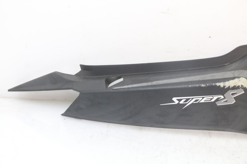 photo de REAR RIGHT PANEL KYMCO SUPER 8 4T 50 (2018 - 2020) - Zoom on usage condition