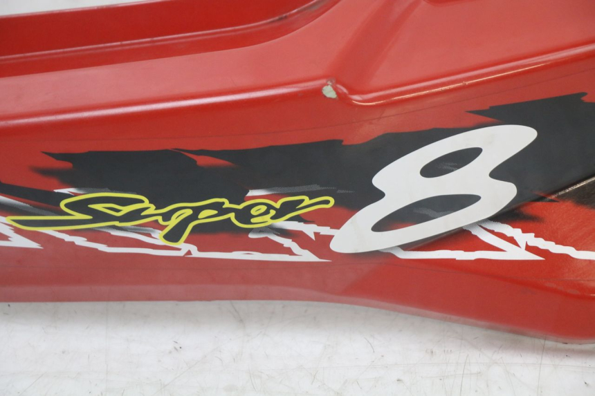 photo de REAR RIGHT PANEL KYMCO SUPER 8 125 (2008 - 2015) - Alternative perspective