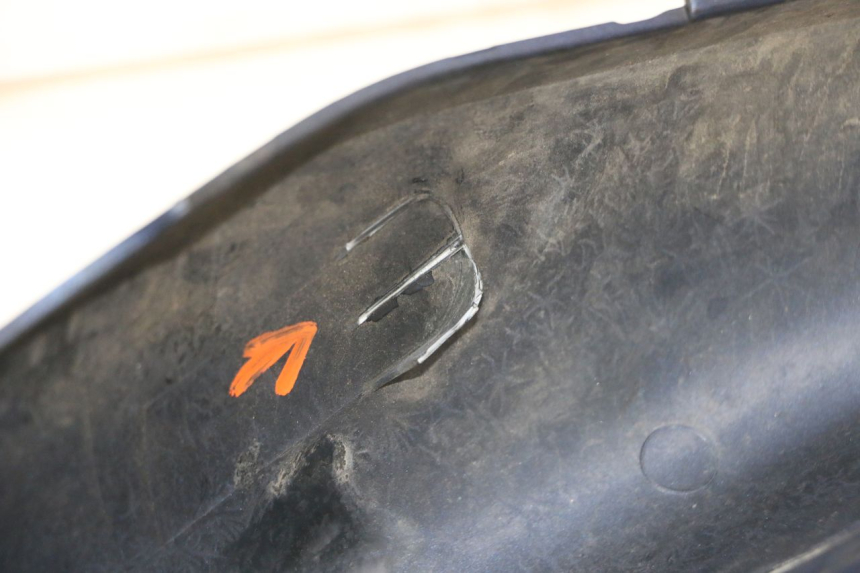 photo de REAR RIGHT PANEL SUZUKI SV S 650 (1999 - 2002) - Zoom on usage condition