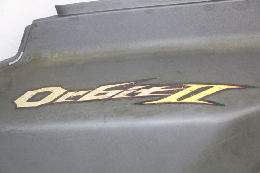 photo de REAR RIGHT PANEL SYM ORBIT 2 4T 50 (2008 - 2017) - Alternative perspective