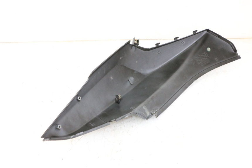 photo de REAR RIGHT PANEL SYM ORBIT 2 4T 50 (2008 - 2017) - Component detail