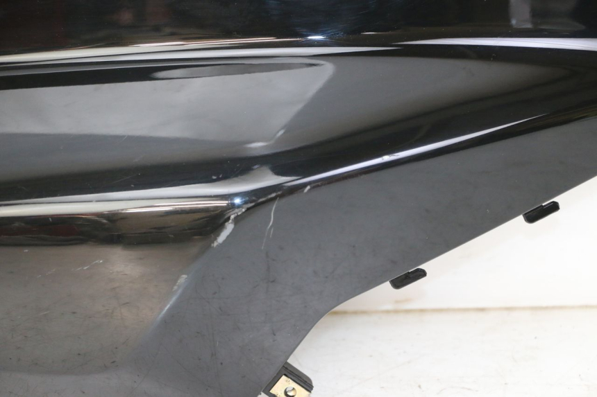 photo de REAR RIGHT PANEL SYM ORBIT 2 4T 50 (2008 - 2017) - Surface and material condition