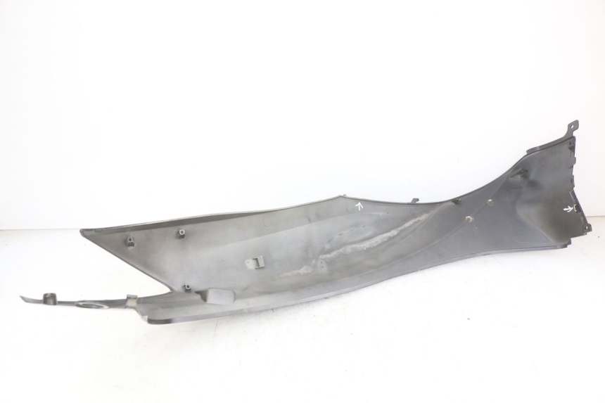 photo de RIGHT REAR SIDE PANEL SYM SYMPHONY 125 (2009 - 2015) - Zoom on usage condition