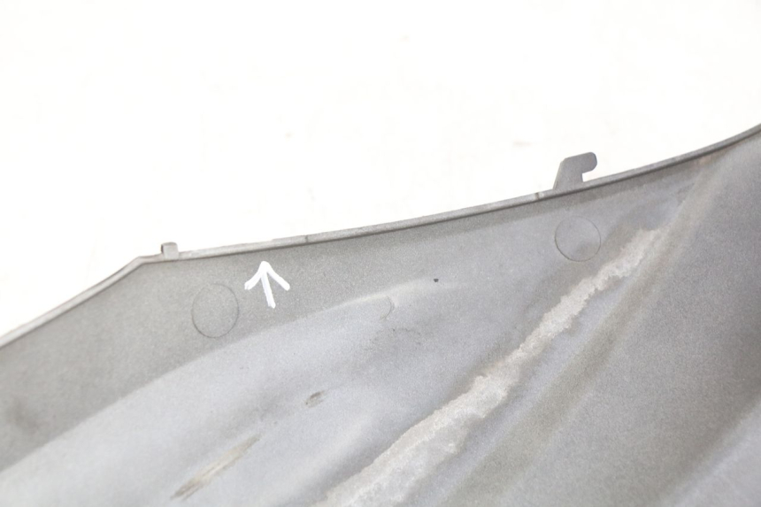 photo de RIGHT REAR SIDE PANEL SYM SYMPHONY 125 (2009 - 2015) - Technical close-up